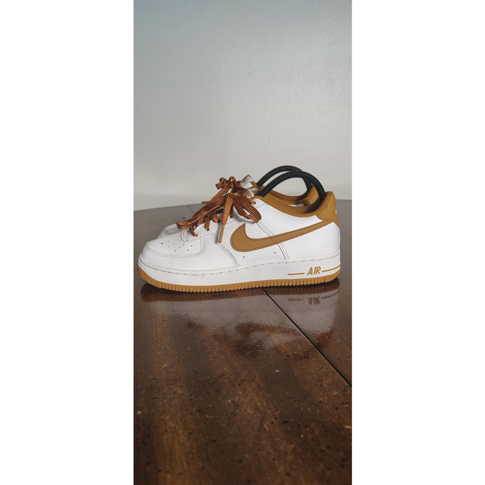 Nike Air Force 1 Low Shoes Youth Size 5.5Y White Gold Sneakers FJ0706-100